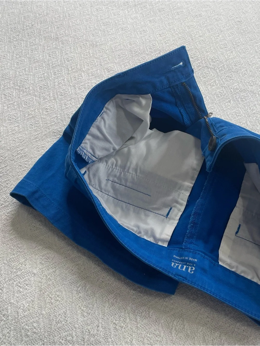 A.N.A Classic Royal Blue Chino Shorts~ Size  4 ‎ Twill~ Summertime